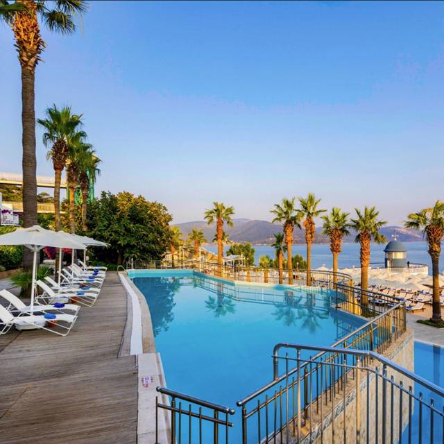 Hotel Blue Dreams
