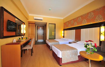 Hotel Golden Rock Beach slide 5