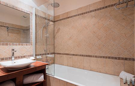 Hotel Carlina Belle Plagne slide 4