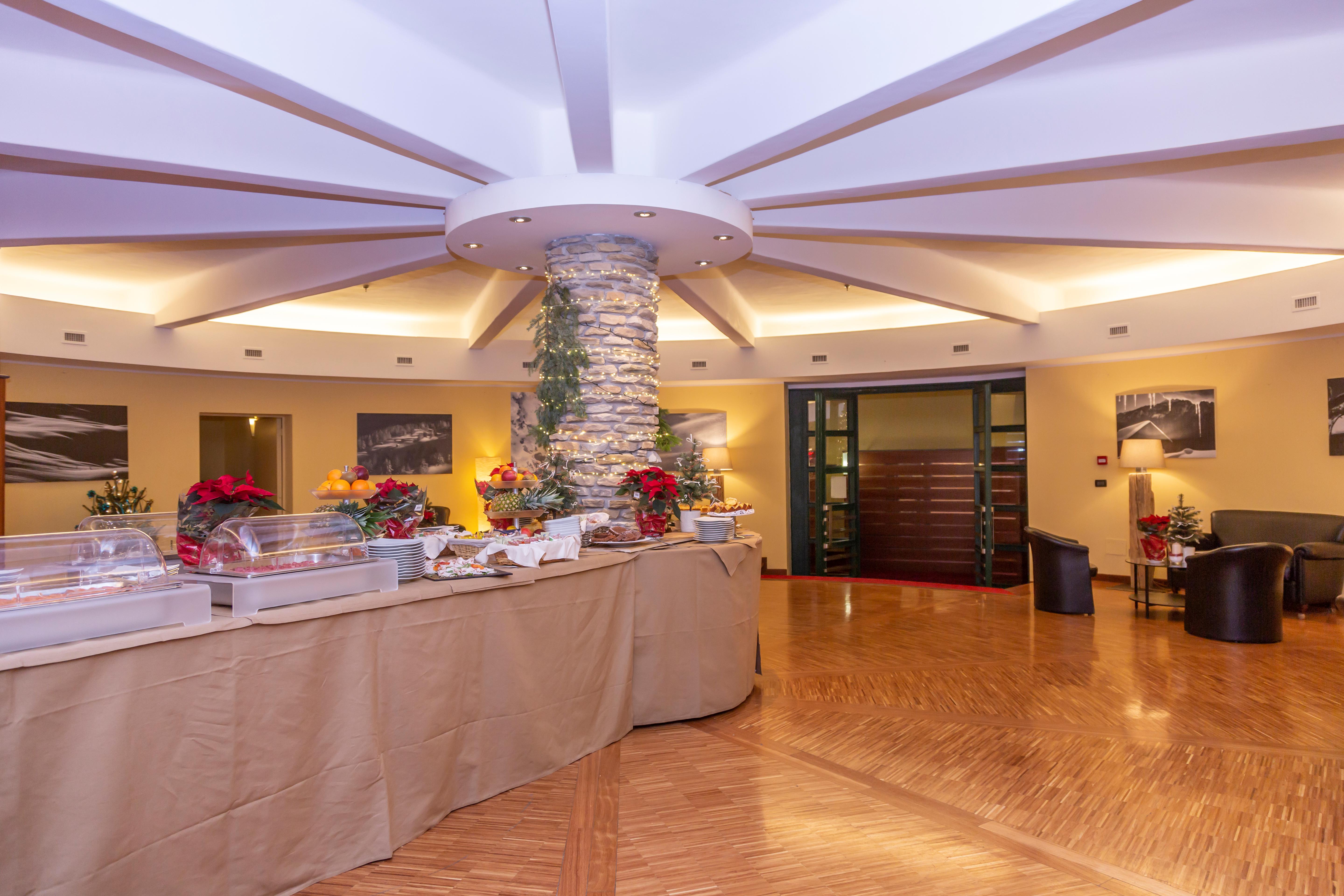 Grand Hotel de La Torre slide 2