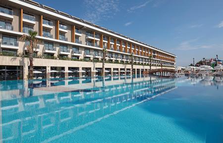 Hotel Aydinbey Queen's Palace & Spa slide 1