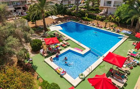 Hotel Arenal slide 3