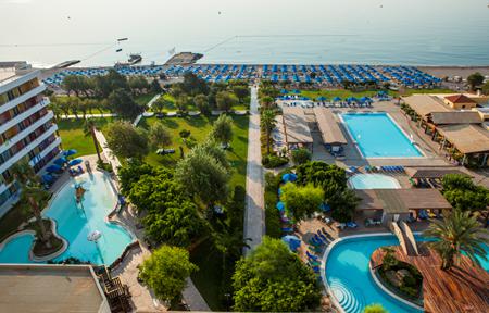 Esperides Beach Family Resort  slide 4