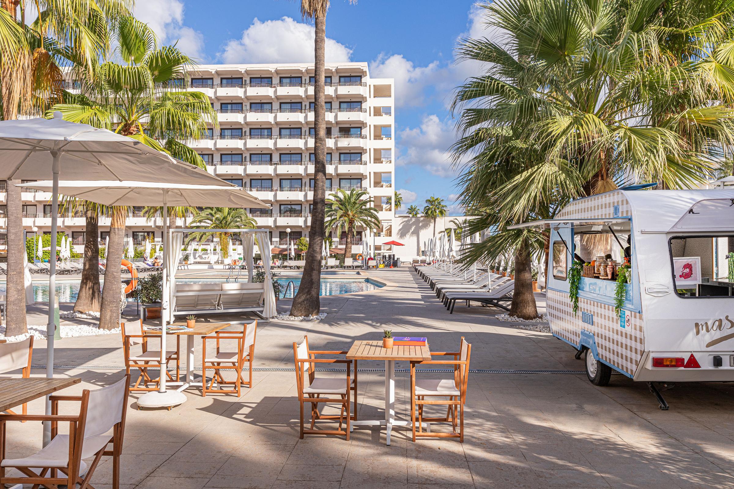 Hotel INNSiDE Alcudia slide 3