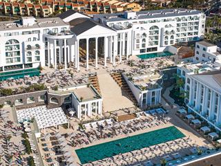 Costa Adeje, Spanien - Halvpension afbudsrejse