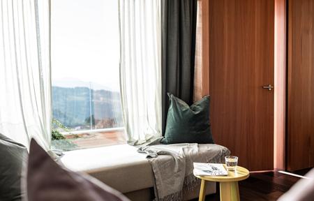 La Paula Apartments & Suites slide 3