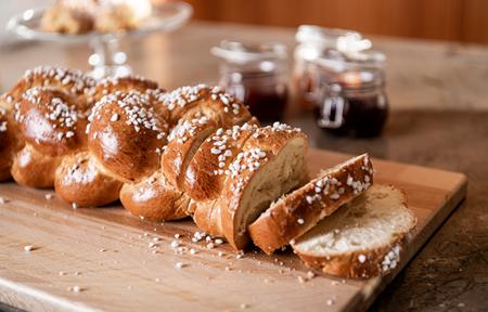 La Paula Apartments & Suites slide 4