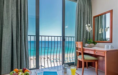 Hotel Mitsis La Vita Beach slide 2