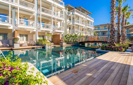 Hotel Lara Barut Collection slide 2