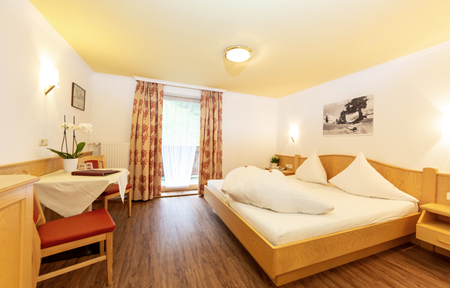 Hotel Garni Tyola slide 2