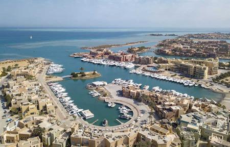 Hotel Captain's Inn slide 2