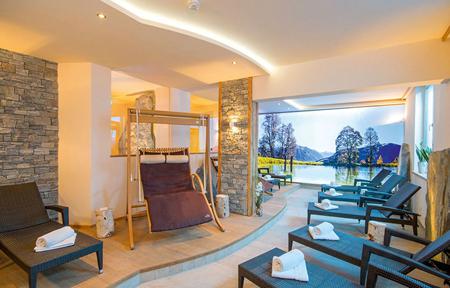 Hotel Alpenwelt slide 5