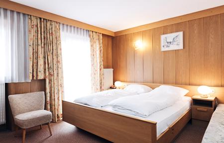 Hotel Olympia slide 2