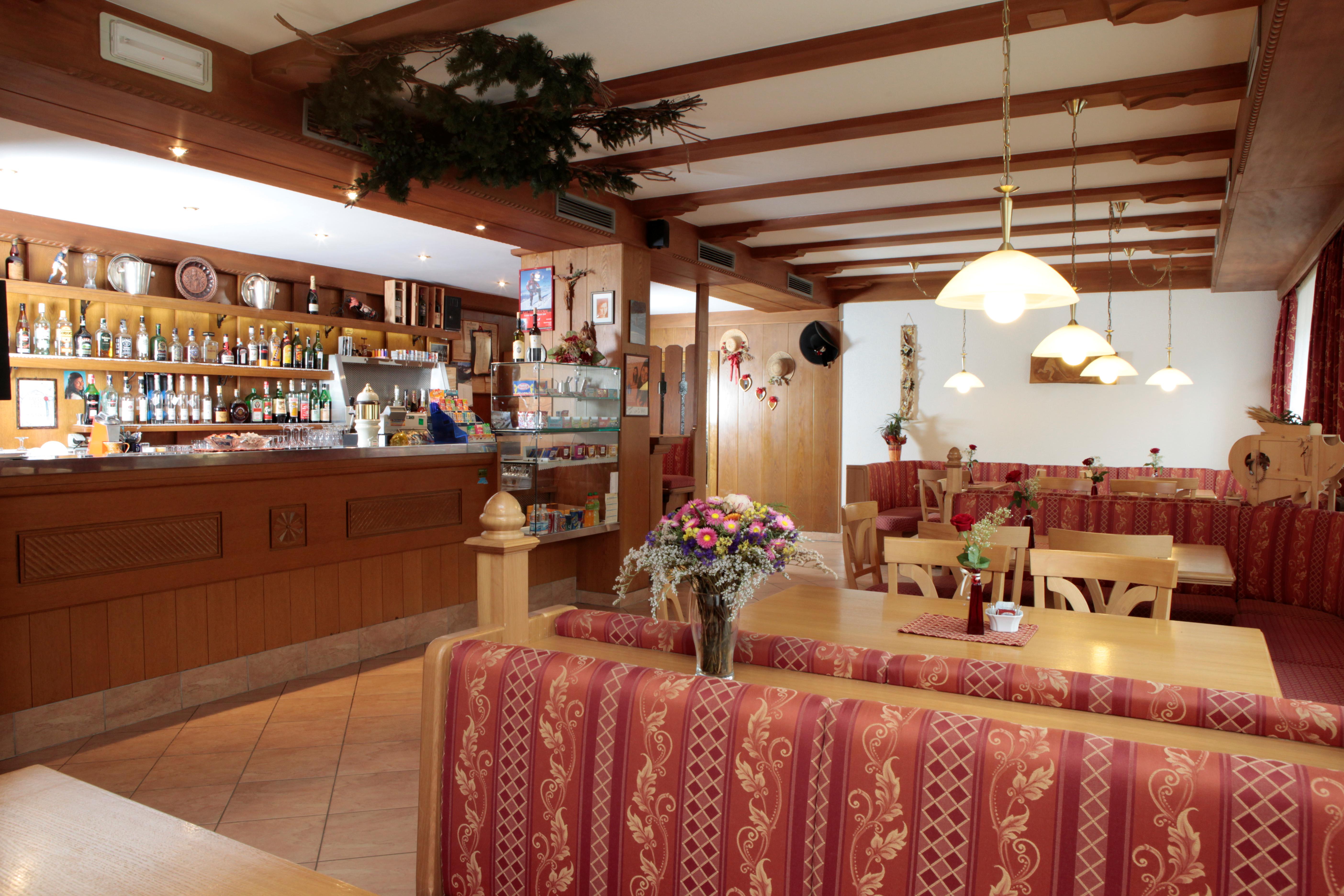 Hotel Alpino Plan slide 4