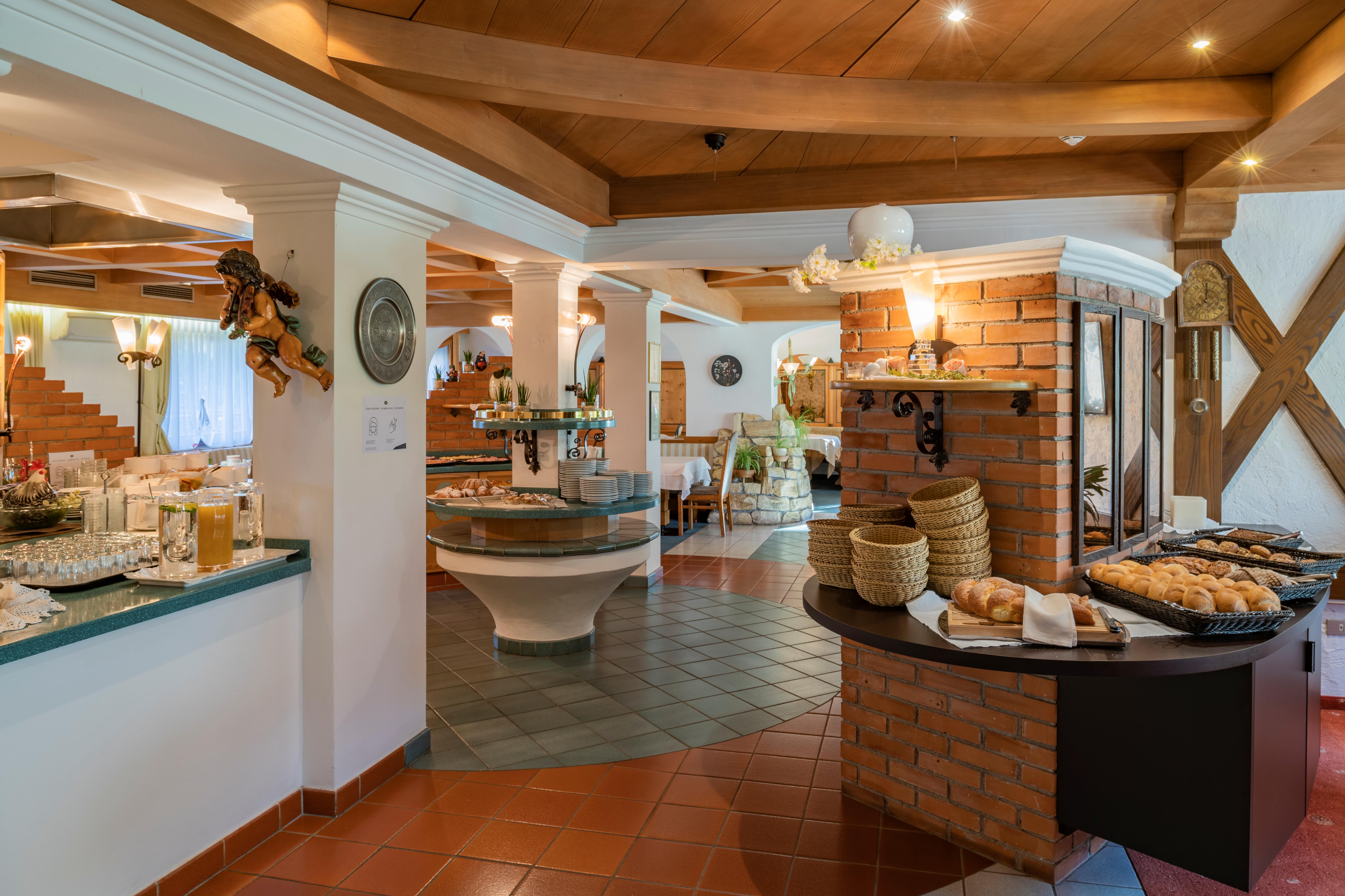 Hotel Brunnerhof slide 3