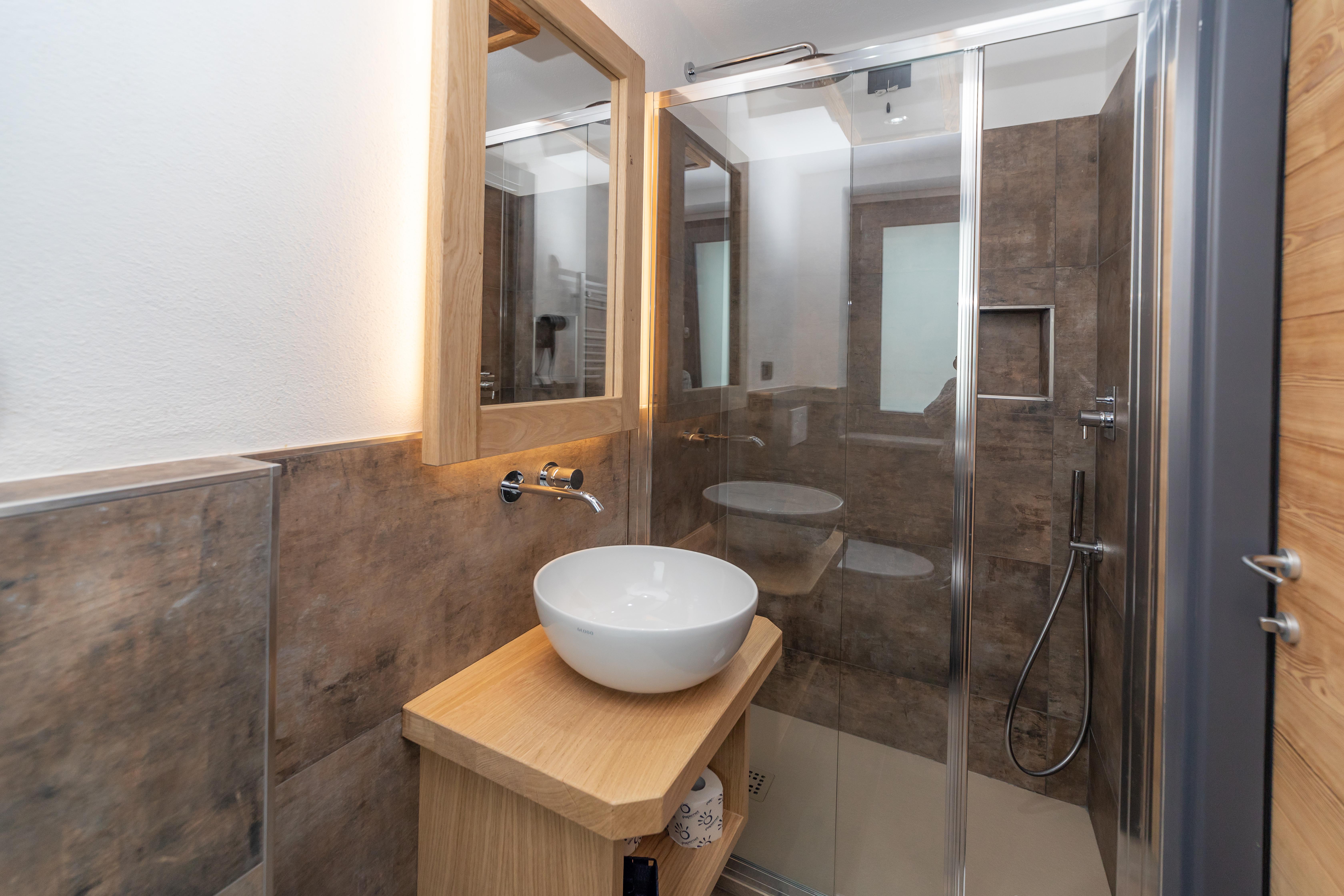 Avalanche Alpine Boutique Hotel slide 3