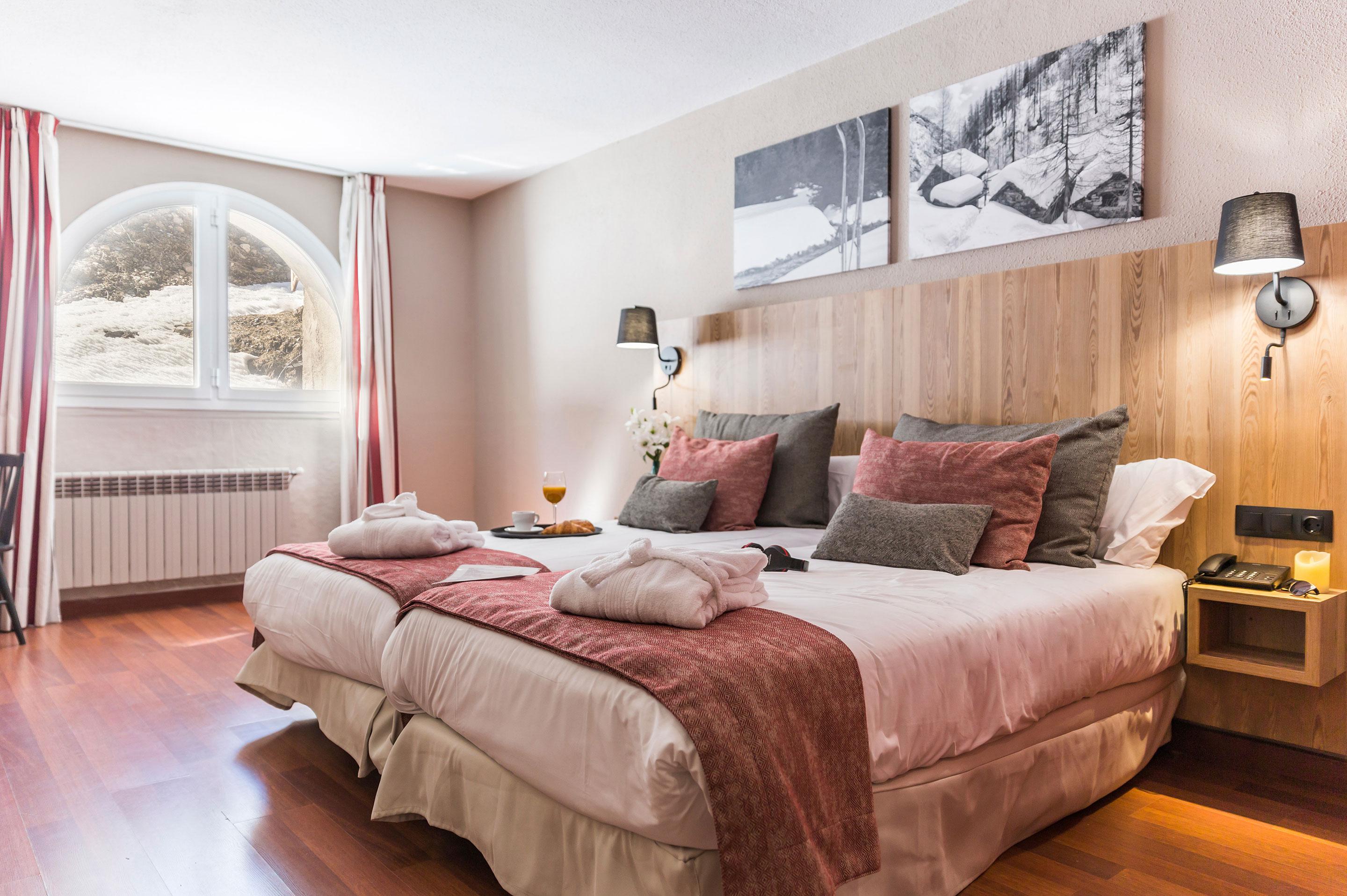 Hotel Grand Pas slide 2