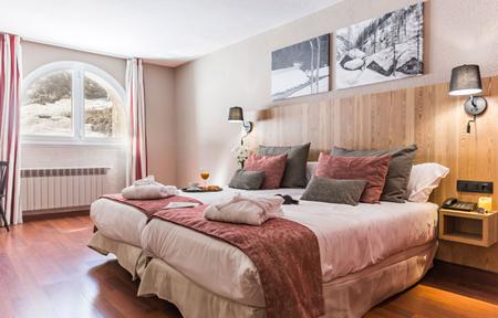 Hotel Grand Pas slide 2