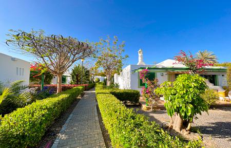 Bungalows Cordial Sandy Golf slide 4