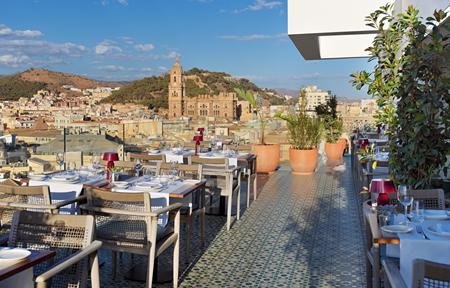 Hotel H10 Croma Malaga slide 5