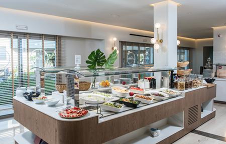 Matheo Villas & Suites slide 4