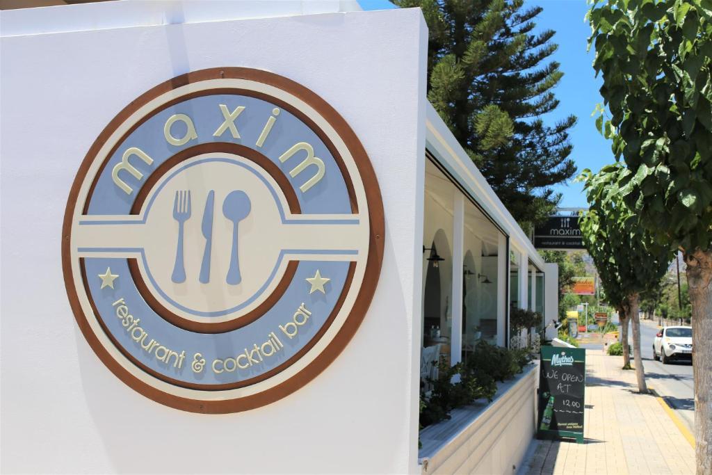 Castro Hotel  slide 5