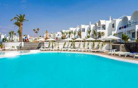 Hotel Bakour Lanzarote Splash slide 2