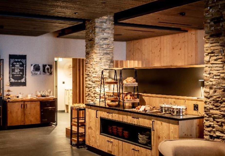 Eiger Mountain & Soul Resort slide 4