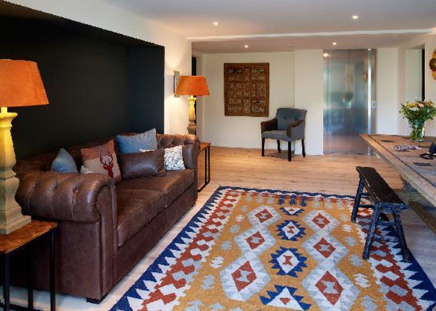 Eiger View Alpine Lodge slide 4