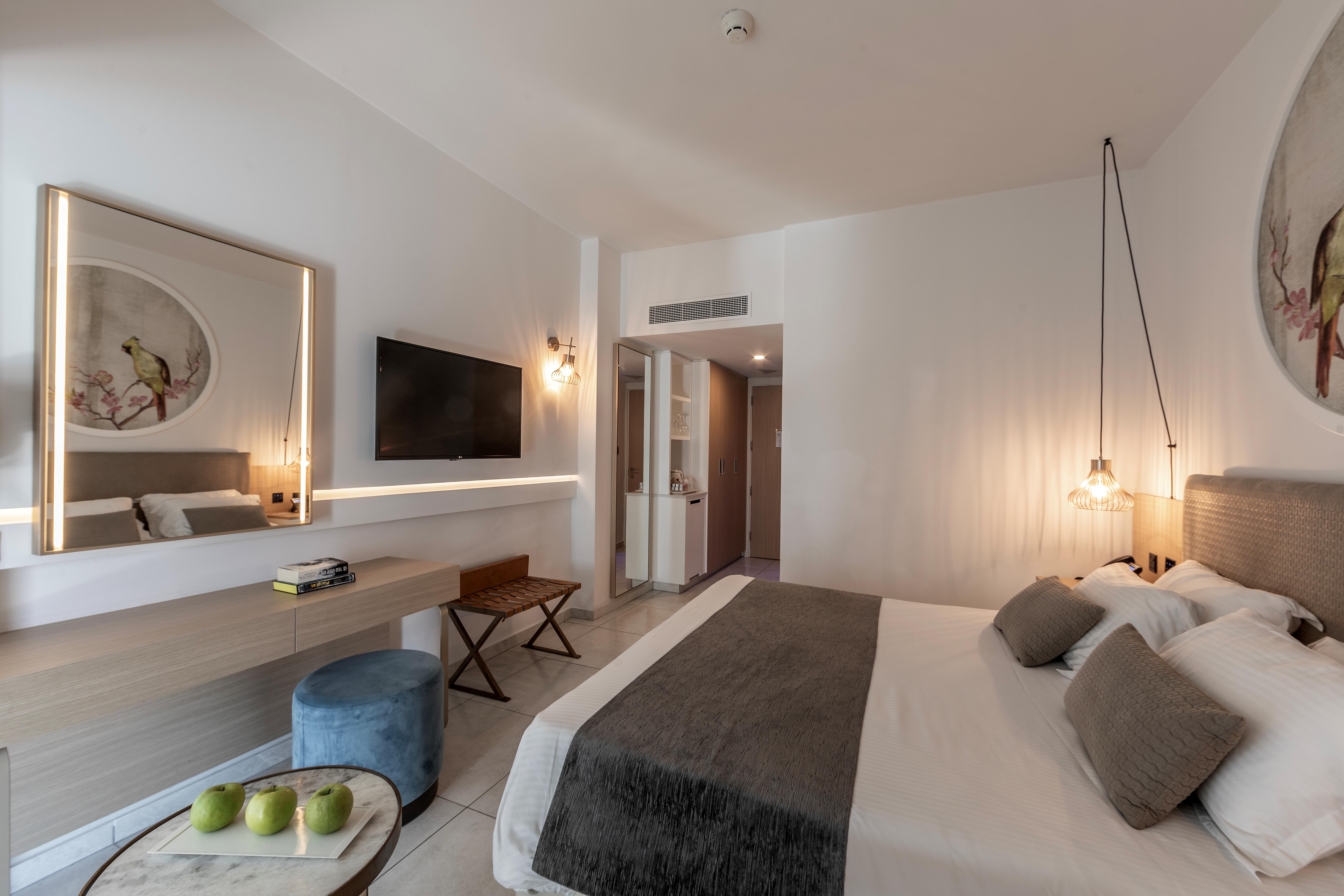 Hotel NissiBlu Beach Resort slide 4