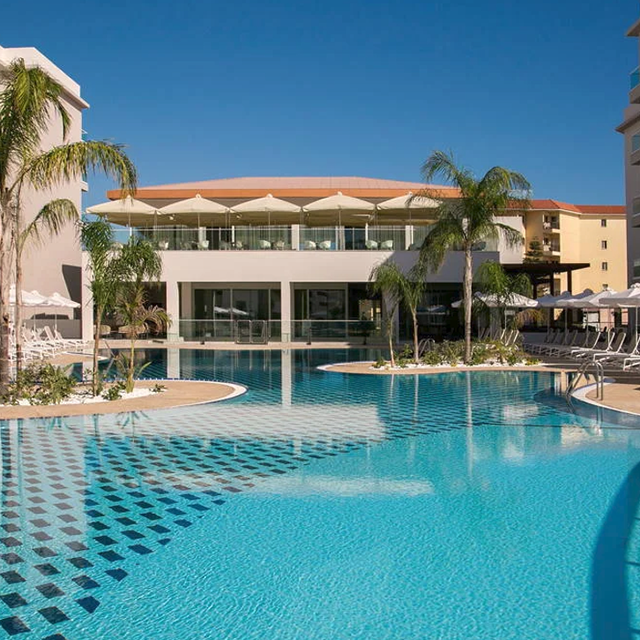 Vangelis Hotel & Suites