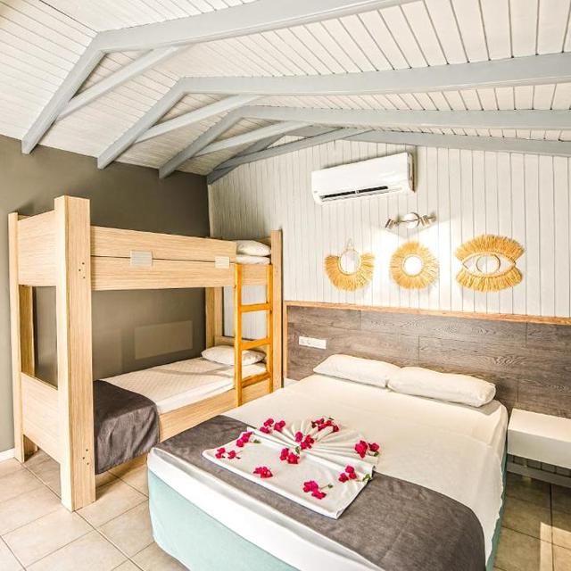 Leda Beach - billede 4