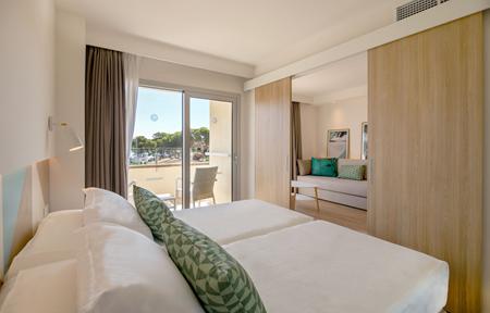 Hotel JS Portocolom Suites slide 5