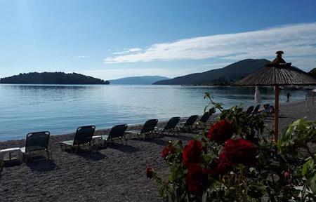 Lejlighedshotel Madouri Beach slide 3