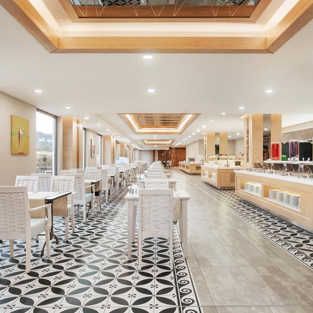 Hotel Ramada & Suites by Wyndham Kusadasi - billede 3