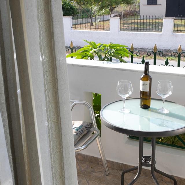 Lejlighedshotel Athanasios by Philoxenia - billede 4