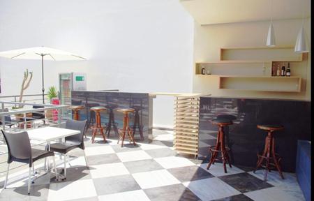 Hotel Apartments Kleoniki mare slide 3