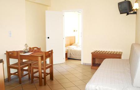 Hotel Apartments Kleoniki mare slide 2