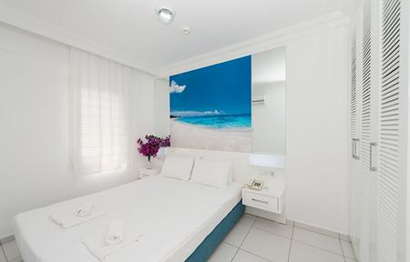 Hotel Bendis Beach slide 3