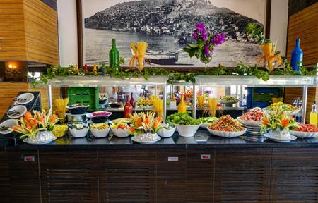 Hotel Parador Beach slide 4