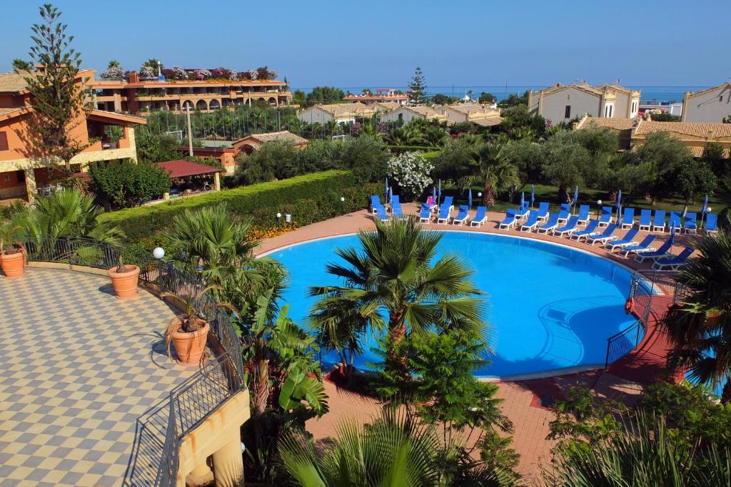 Dolcestate Hotel  slide 3