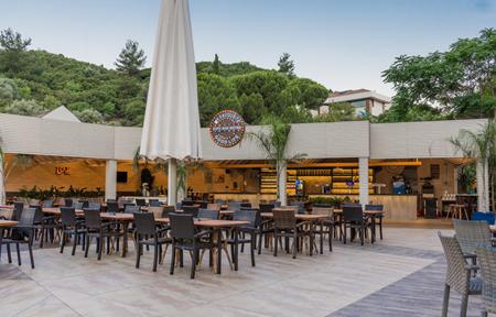 Hotel Grand Cettia slide 4