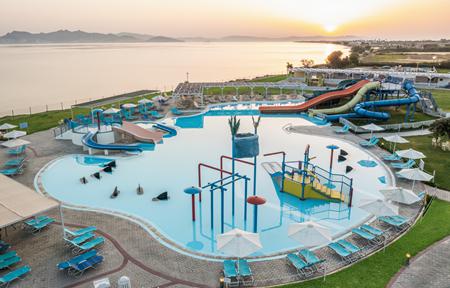 Hotel White Olive Marine Aquapark slide 2