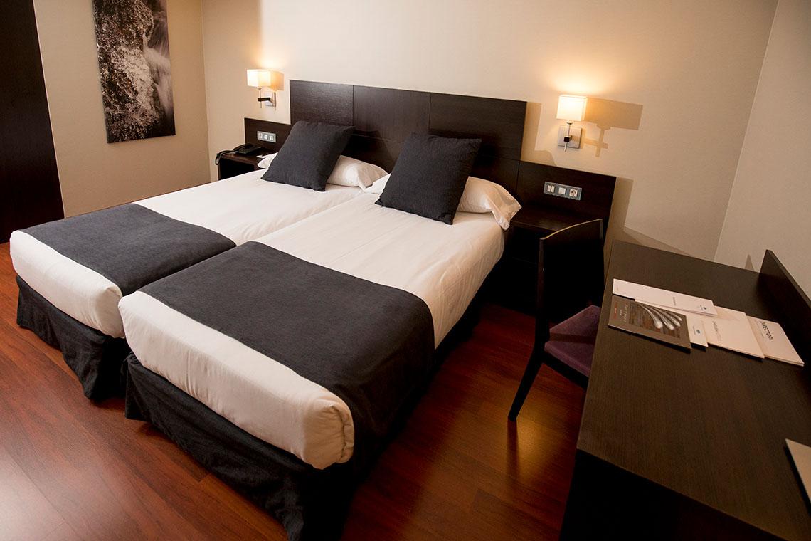 Hotel Font d'Argent Canillo  slide 2