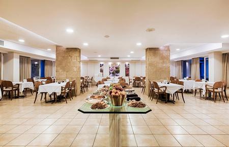 Hotel Esperia slide 4