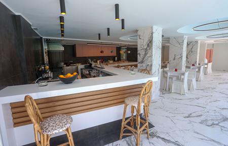 Hôtel Petra slide 4