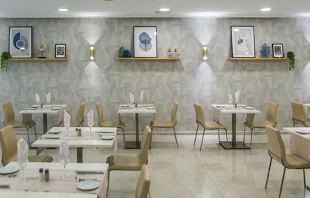 Hotel Las Arenas affiliated by Melia slide 3