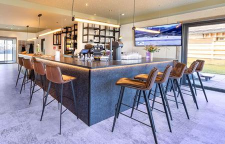 People’s Hotel slide 5