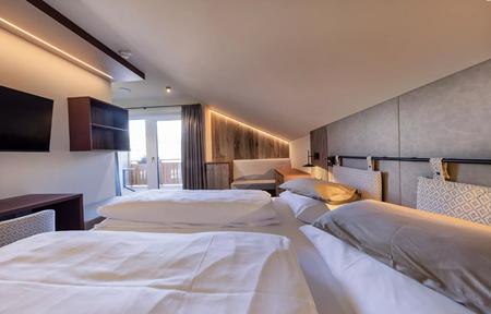 People’s Hotel slide 2