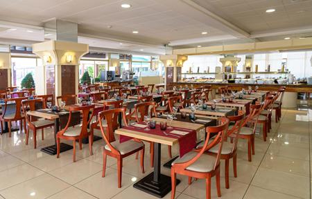 Hotel ALEGRIA Florida Park slide 4